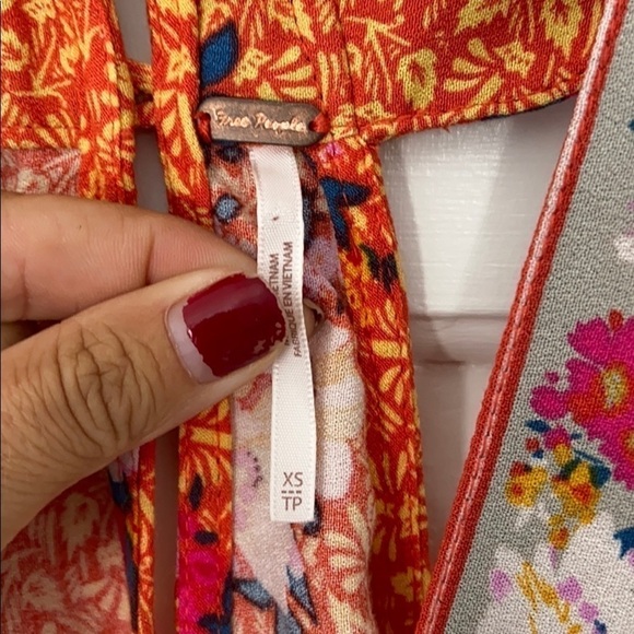 Free People floral patterned tank with back cutout - Picture 5 of 7